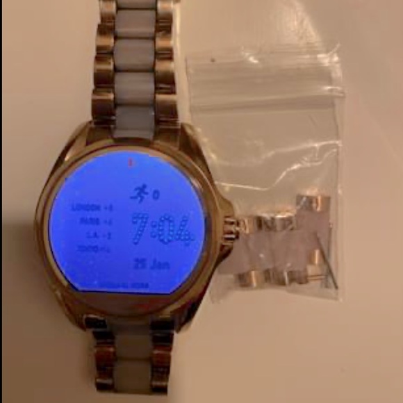 Michael kors Bradshaw rose gold watch